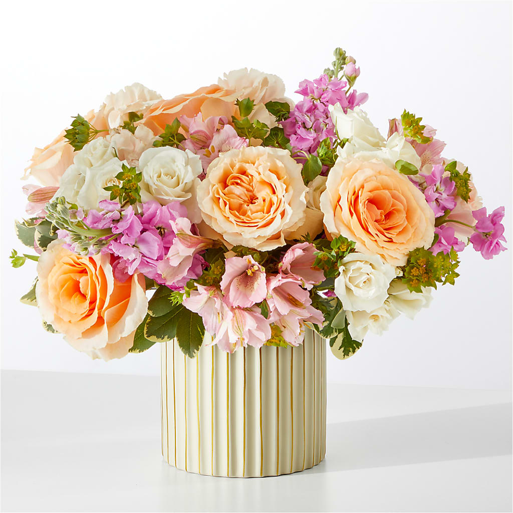Paradise Bouquet with Ivory Vase – Hlm Floral Events, Los Angeles CA