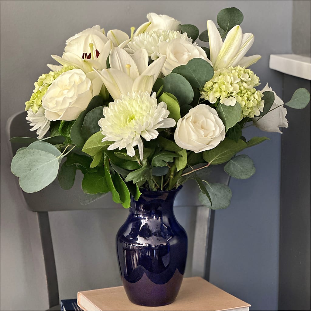 Snowy Dreams Bouquet –  Hlm Floral Events, Los Angeles CA