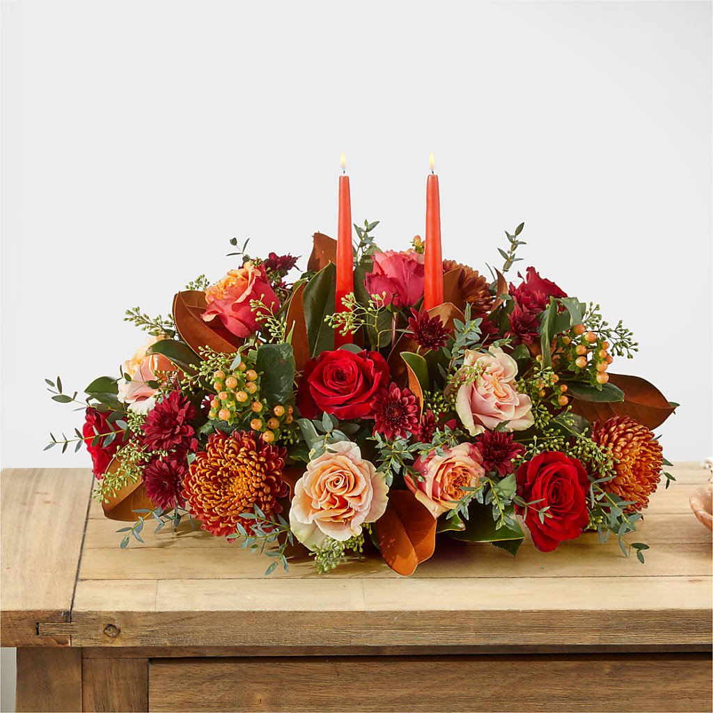 Gather Near Centerpiece –  Hlm Floral Events, Los Angeles CA